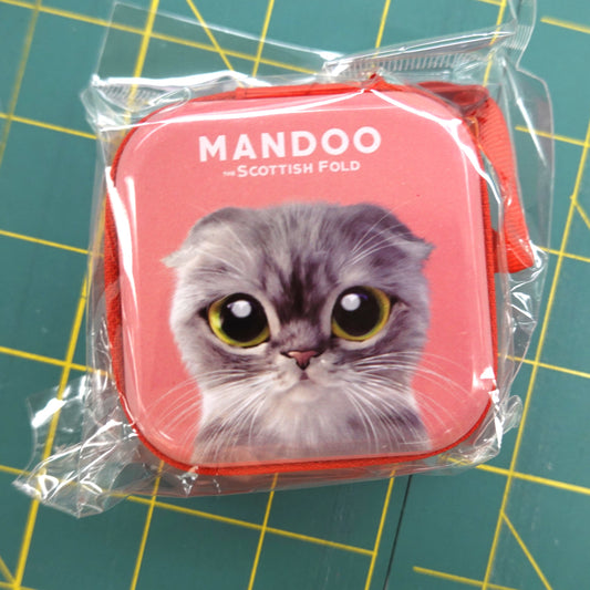 Zippered Tin Mandoo Scottish Fold
